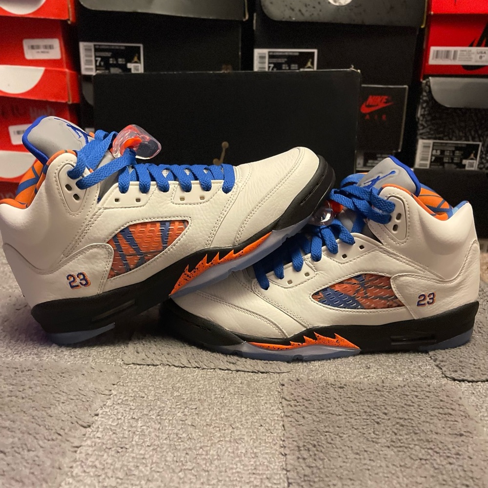 Jordan 5 “International Flight” - Picture 6 of 10